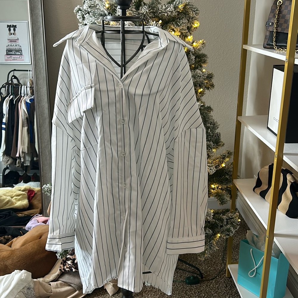 Medium/Large oversized button down tshirt dress new without tags